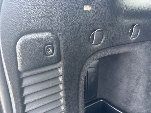 Used 2017 Jeep Grand Cherokee Altitude image 19