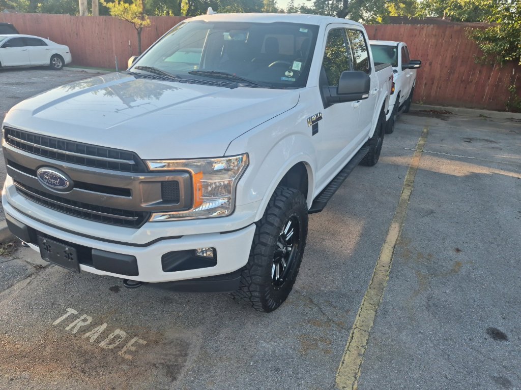 Used 2018 Ford F150 XLT w/ Equipment Group 302A Luxury AWD/4WD image 4