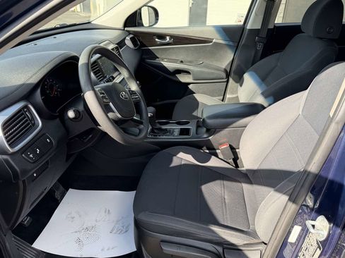 Used 2019 Kia Sorento AWD image 10