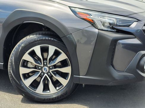 Certified 2025 Subaru Outback Limited XT AWD/4WD image 5