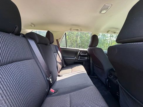 Used 2018 Toyota 4Runner TRD Off-Road AWD/4WD image 24