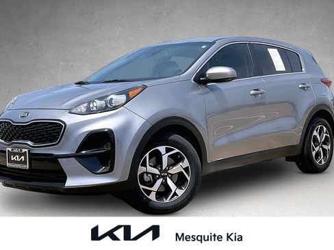 Certified 2022 Kia Sportage LX FWD image 1