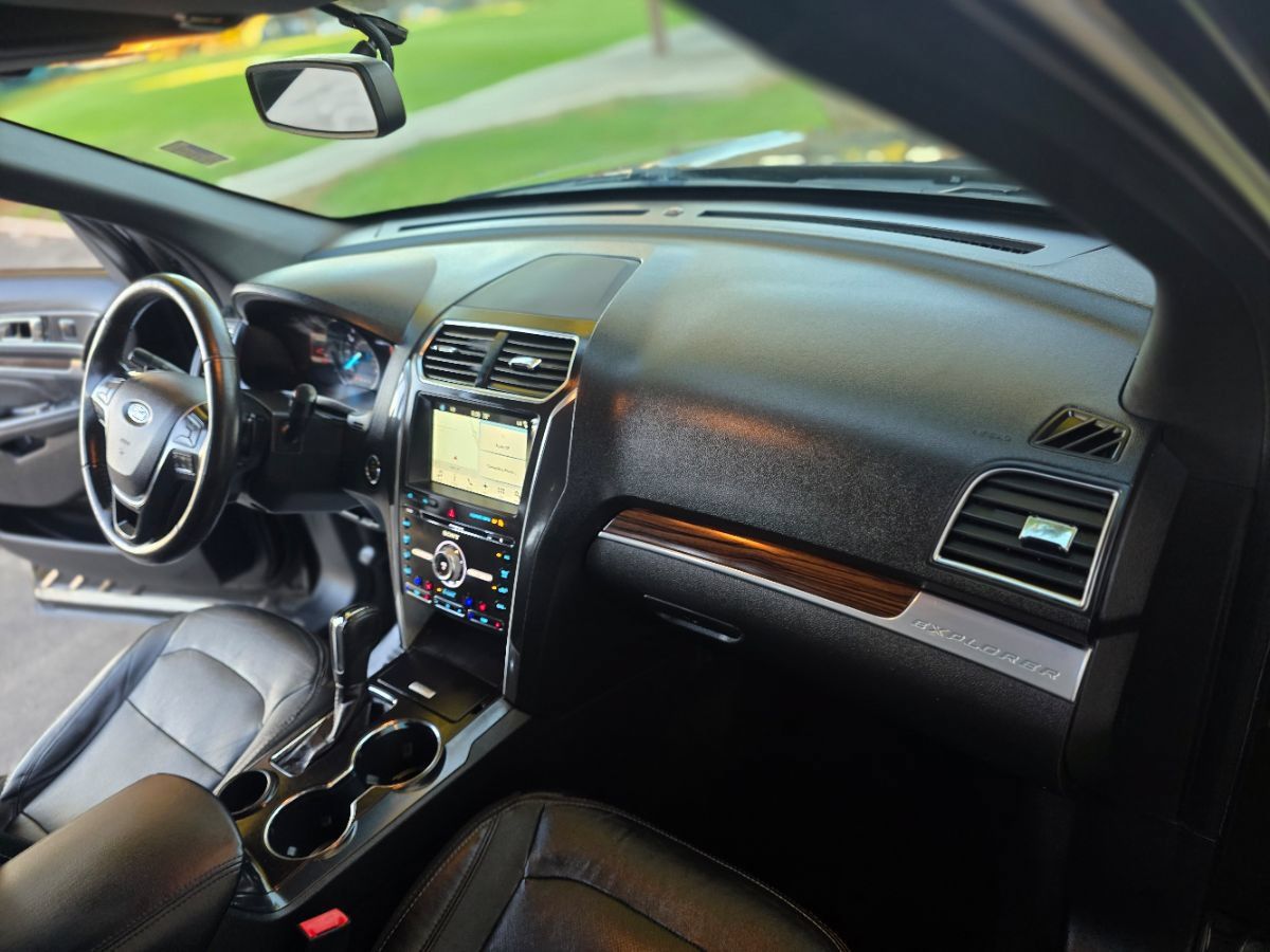 Used 2017 Ford Explorer Limited FWD image 20
