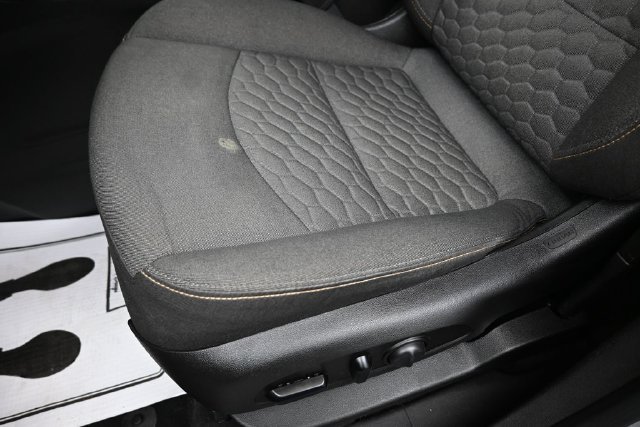 Used 2019 Chevrolet Equinox LT FWD image 22