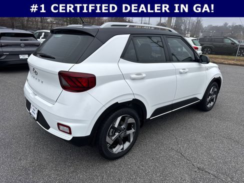 Certified 2025 Hyundai Venue Limited image 7