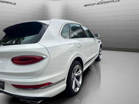 Certified 2025 Bentley Bentayga AWD/4WD image 58