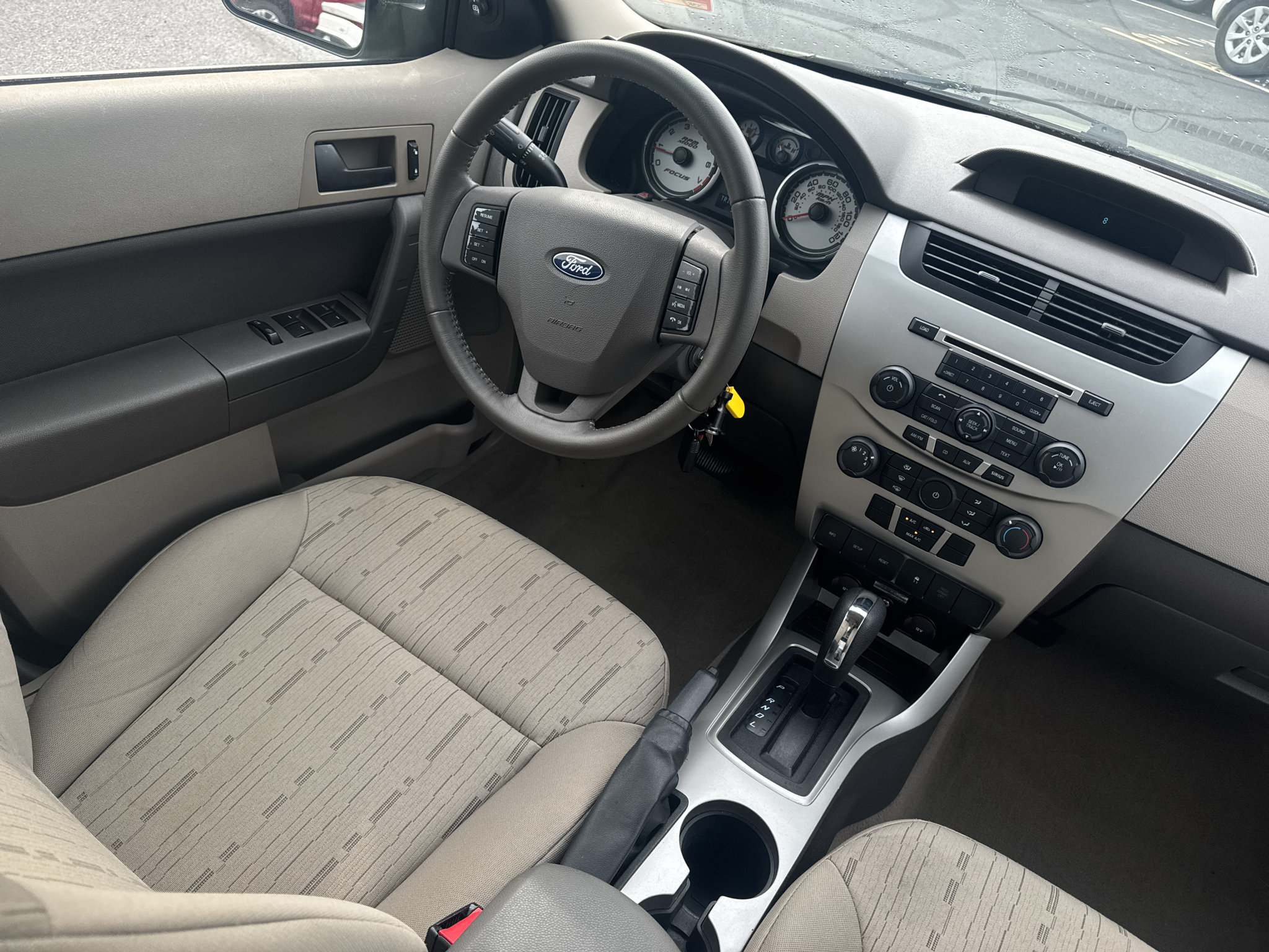 Used 2011 Ford Focus SE w/ 201A Rapid Spec Order Code FWD image 11