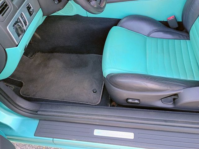 Used 2002 Ford Thunderbird RWD image 29