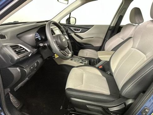 Used 2024 Subaru Forester AWD/4WD image 12
