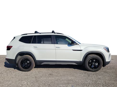 New 2026 Volkswagen Atlas Peak Edition AWD/4WD image 5