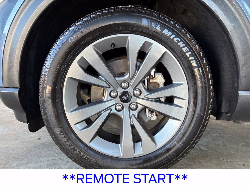 Certified 2021 Ford Explorer XLT w/ Equipment Group 202A RWD image 13