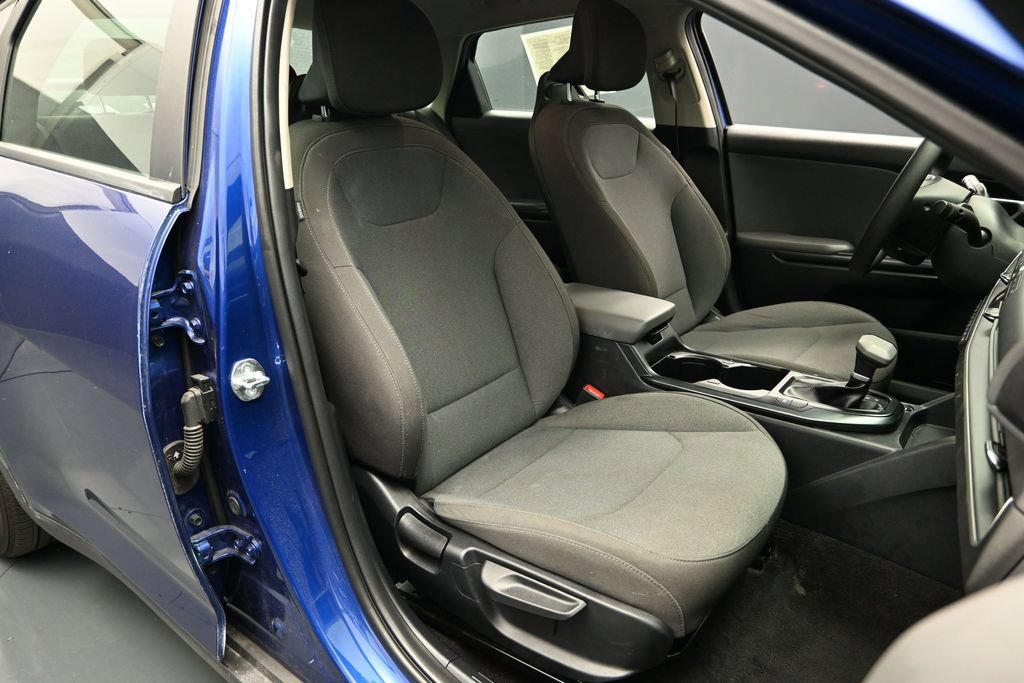 Used 2025 Kia K4 FWD image 15