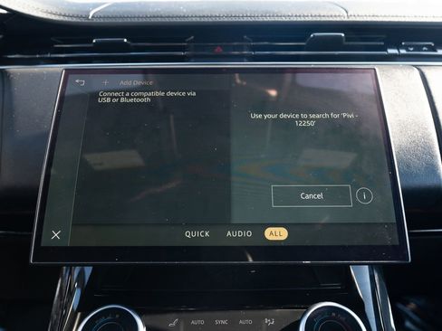 Used 2023 Land Rover Range Rover Sport SE image 32