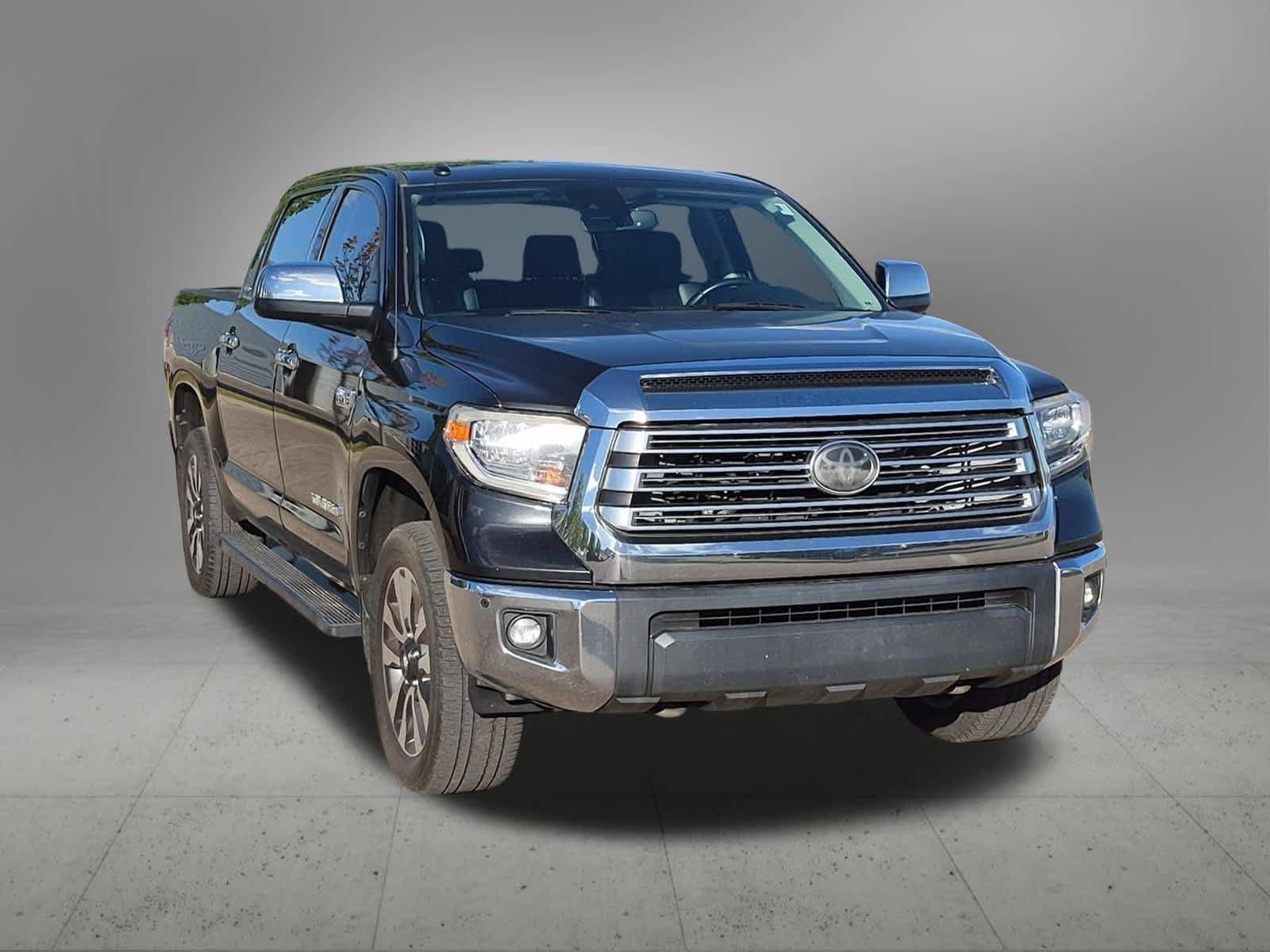 Used 2018 Toyota Tundra Limited w/ Limited Premium Package AWD/4WD image 8