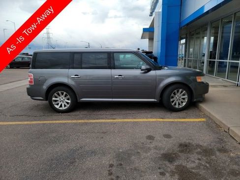 Used 2010 Ford Flex SEL image 4