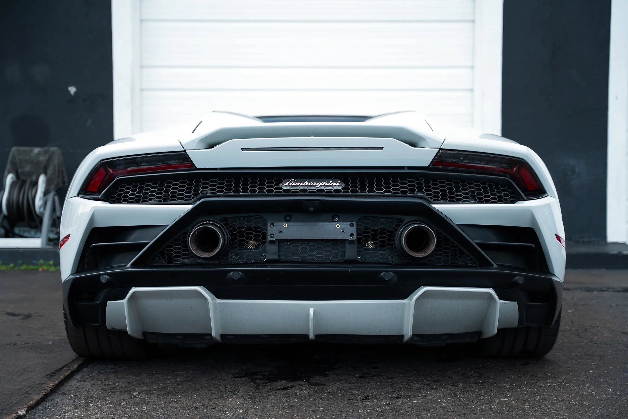 Used 2021 Lamborghini Huracan EVO RWD image 4