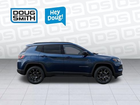 New 2026 Jeep Compass Latitude AWD/4WD image 18