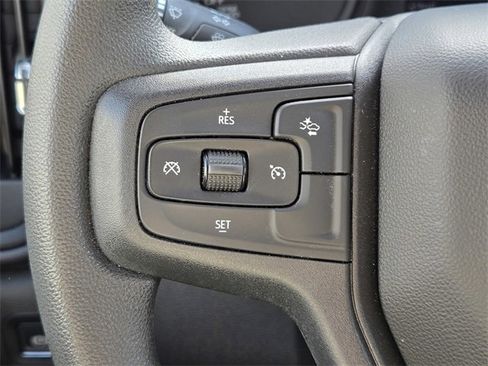 Used 2024 Chevrolet Silverado 1500 Custom image 18