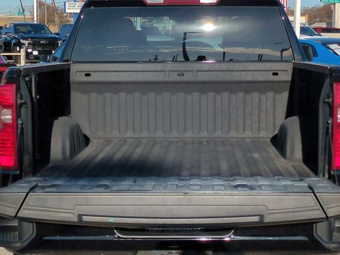 Used 2022 Chevrolet Silverado 1500 Custom image 26