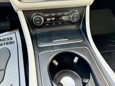 Used 2018 Mercedes-Benz GLA 250 4MATIC image 26