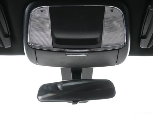Used 2018 Dodge Charger SXT w/ Blacktop Package RWD image 28