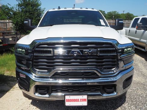 New 2025 RAM 3500 Tradesman w/ Chrome Appearance Group image 2