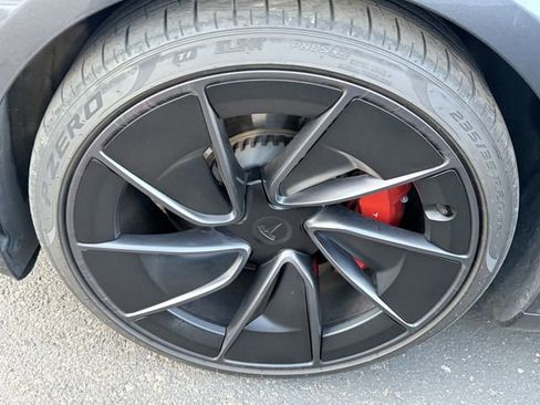 Used 2024 Tesla Model 3 Performance image 4