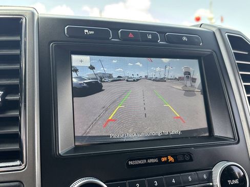 Used 2020 Ford Expedition XLT w/ Equipment Group 202A RWD image 25