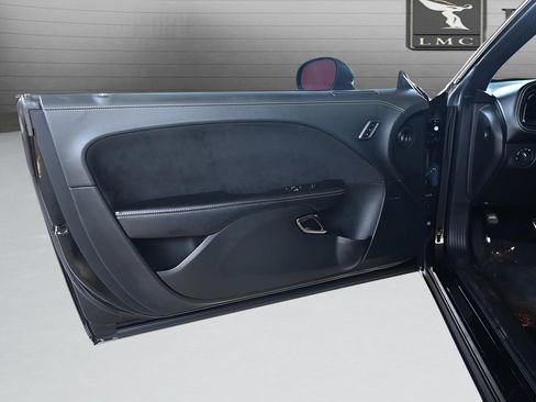 Used 2021 Dodge Challenger SRT Hellcat Redeye image 11