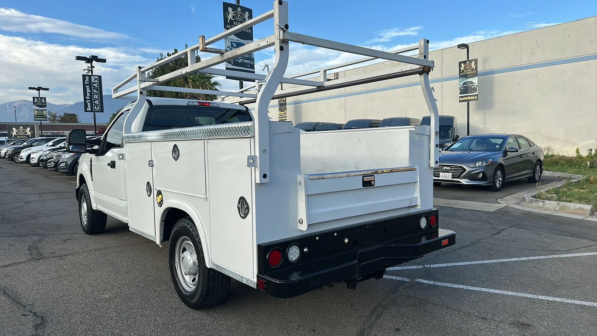Used 2019 Ford F250 XL w/ Power Equipment Group RWD image 4