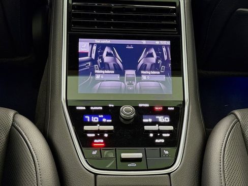 Certified 2023 Porsche Panamera Platinum Edition image 30