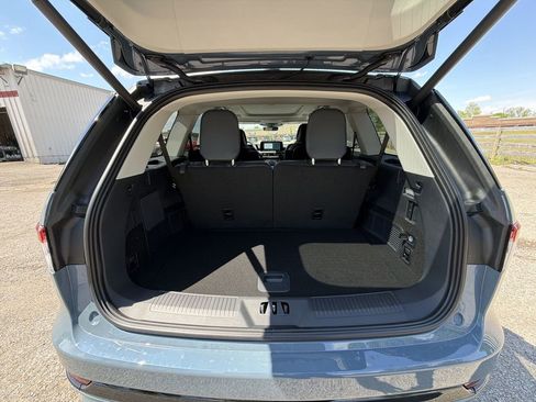 New 2026 Lincoln Aviator Reserve AWD/4WD image 17