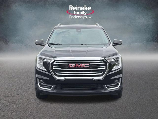 Used 2024 GMC Terrain SLT AWD/4WD image 2