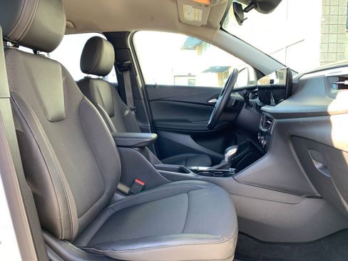 Used 2025 Buick Encore GX Preferred image 34