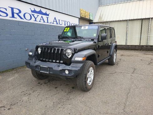 Used 2023 Jeep Wrangler Unlimited Sport AWD/4WD image 2