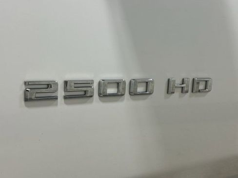 Used 2020 Chevrolet Silverado 2500 High Country AWD/4WD image 32