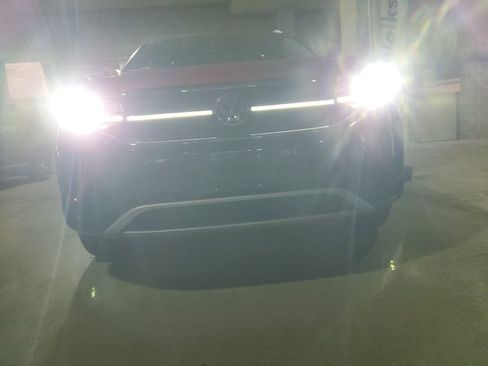 Certified 2023 Volkswagen Taos SEL image 58