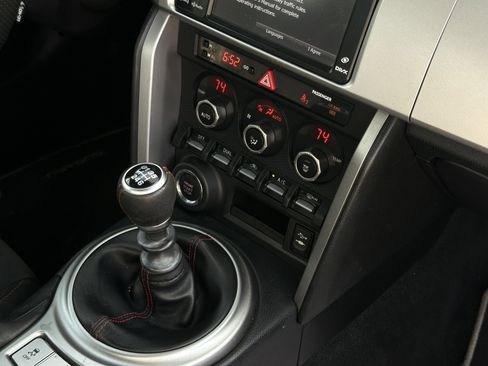 Used 2013 Subaru BRZ Limited RWD image 12