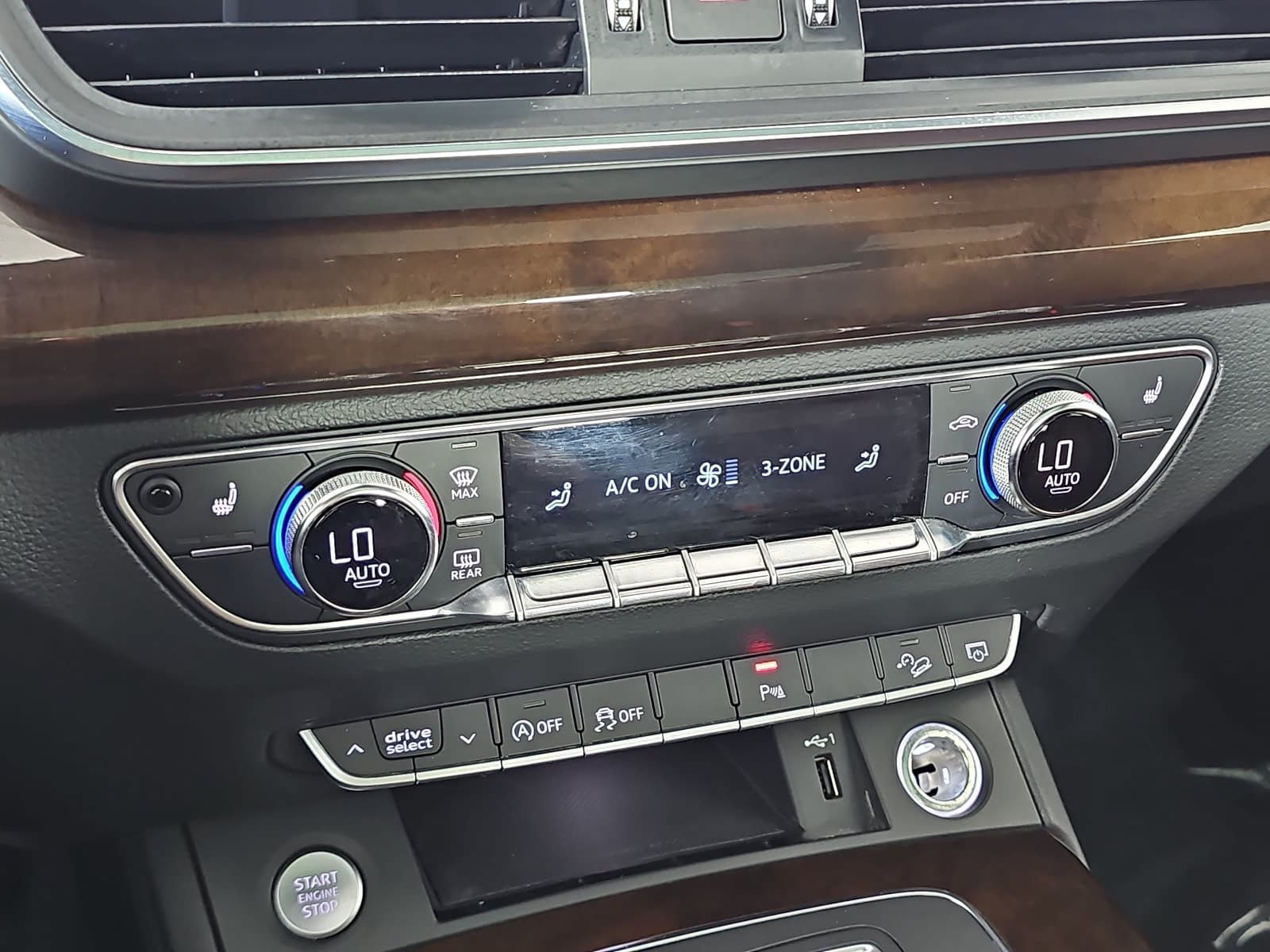 Used 2019 Audi Q5 2.0T Premium Plus w/ Premium Plus Package AWD/4WD image 24