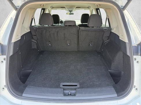 Used 2024 Nissan Rogue SV FWD image 7