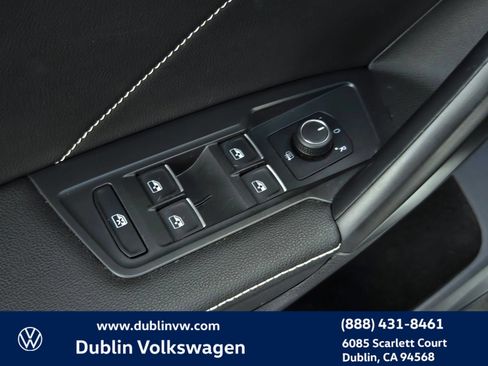 Certified 2023 Volkswagen Tiguan SE FWD image 11