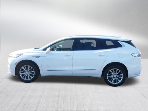 Used 2023 Buick Enclave Avenir w/ Avenir Technology Package AWD/4WD image 4