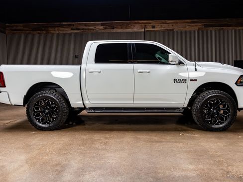 Used 2016 RAM 1500 Sport image 10