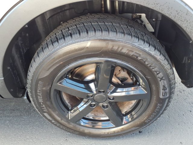 Certified 2019 Ford Explorer XLT w/ Equipment Group 202A FWD image 7