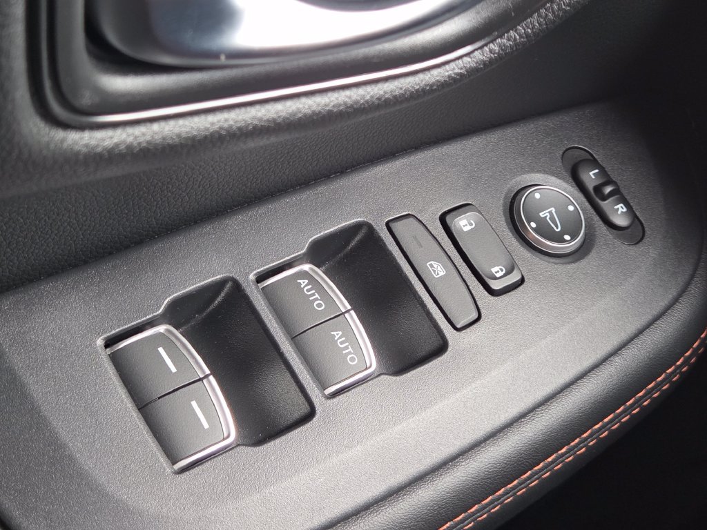 Used 2025 Honda HR-V Sport image 10