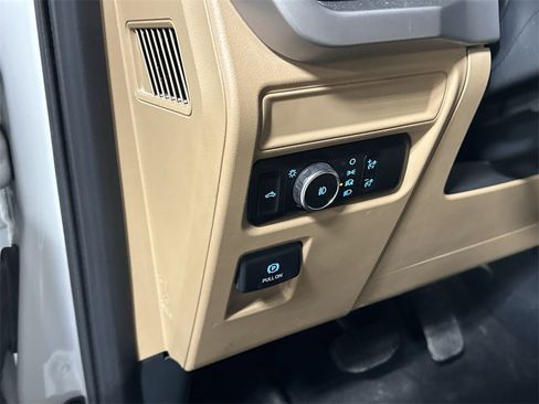 Used 2023 Ford F150 XLT image 16