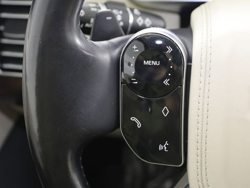 Used 2020 Land Rover Range Rover HSE image 38