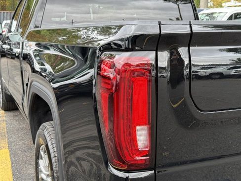 Certified 2025 GMC Sierra 1500 SLT image 69