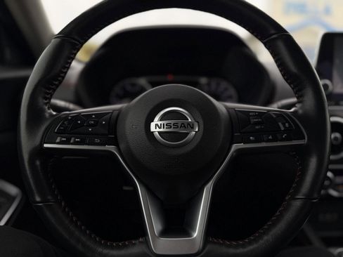 Used 2023 Nissan Sentra SR w/ SR Premium Package image 16