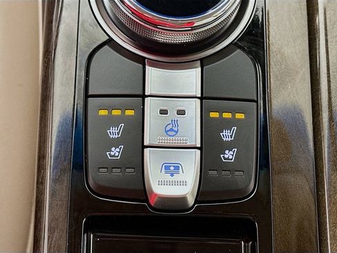 Used 2017 Genesis G90 5.0 Ultimate image 26